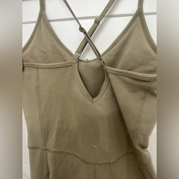 Old Navy active onesie - Picture 3 of 4